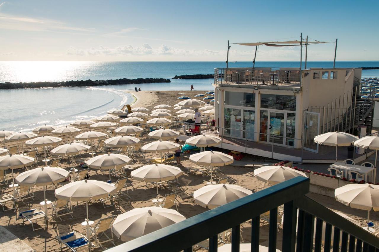 Hotel Duca Degli Abruzzi Montesilvano Exterior foto